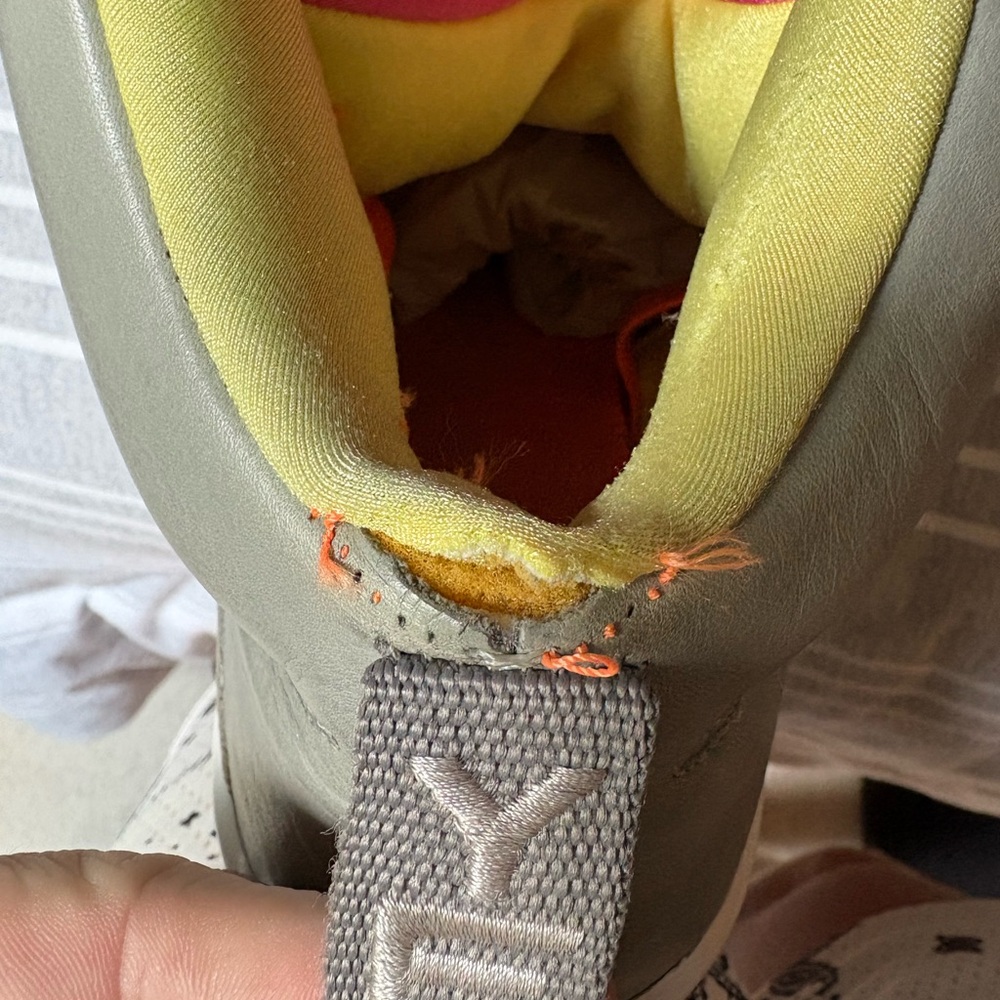 Nike Air Yeezy 1 Zen Grey - Picture 8 of 8